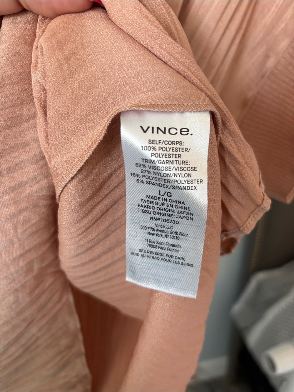 Vince | L Women's Pleated Short Sleeve Top - Blush Pink - Picture 5 of 5